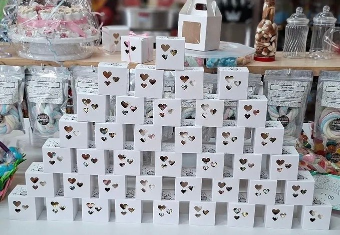 Filled Small Heart Boxes - circa 250gram