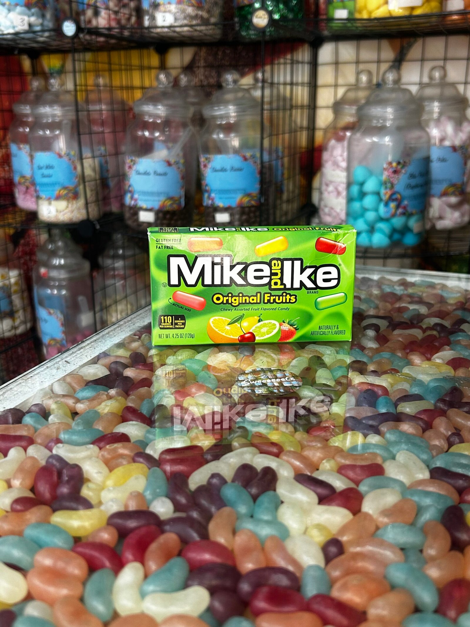 Mike and Ike Original Fruits Sweets Theatre Box 120g